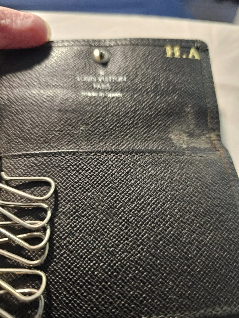 Louis Vuitton Black Taiga Leather Multicles 6 Key Holder